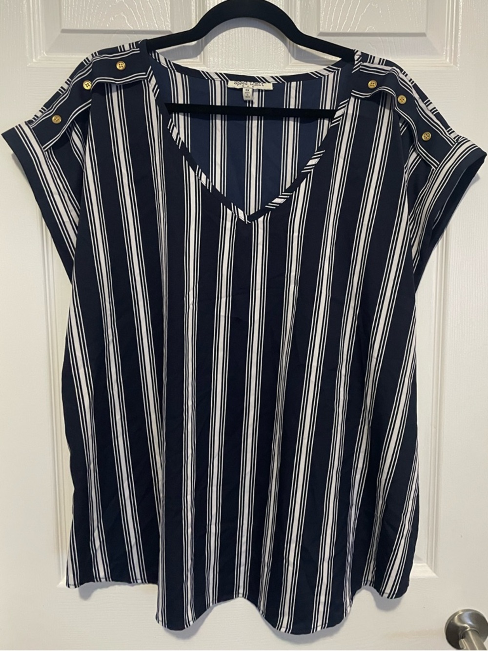 🌟5/$15🌟 Speed Limit Striped Navy V-Neck Button-Shoulder Blouse